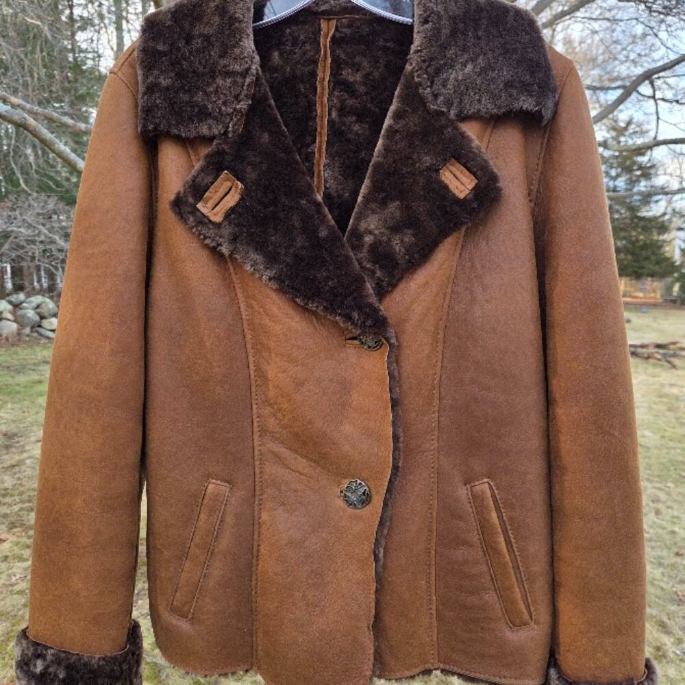 MVD Leather Brown Leather Single Breasted Shearling Jacket, Size M